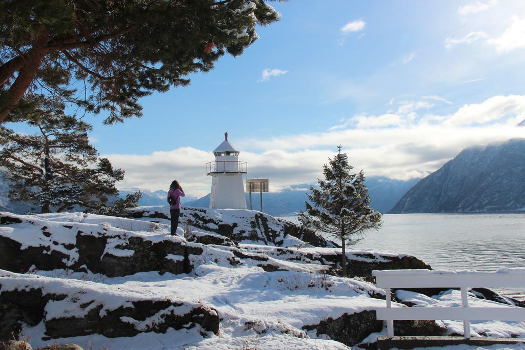 Sognefjord Hotel Hermansverk Bagian luar foto